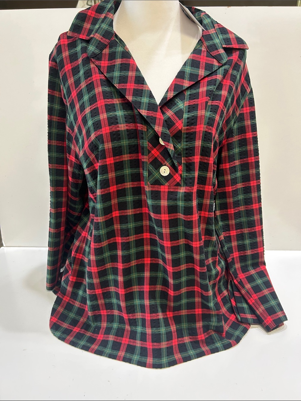 Hinson Wu Plaid Button-Front Tunic Top in Red and Green
